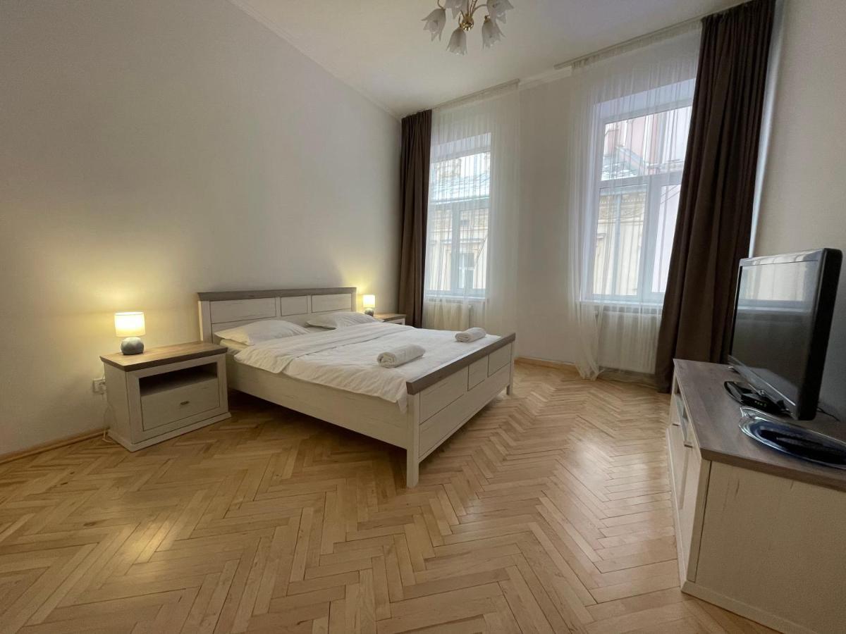 Avangard Kryva Lypa 3 Apart Lviv Ngoại thất bức ảnh